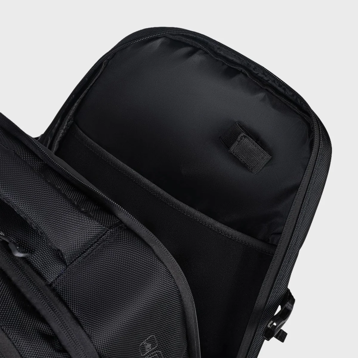 Bullpadel BPM26003 Tech Black Backpack